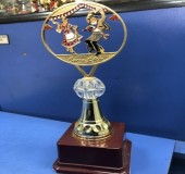 Trofeo Cueca con circulo en bronce